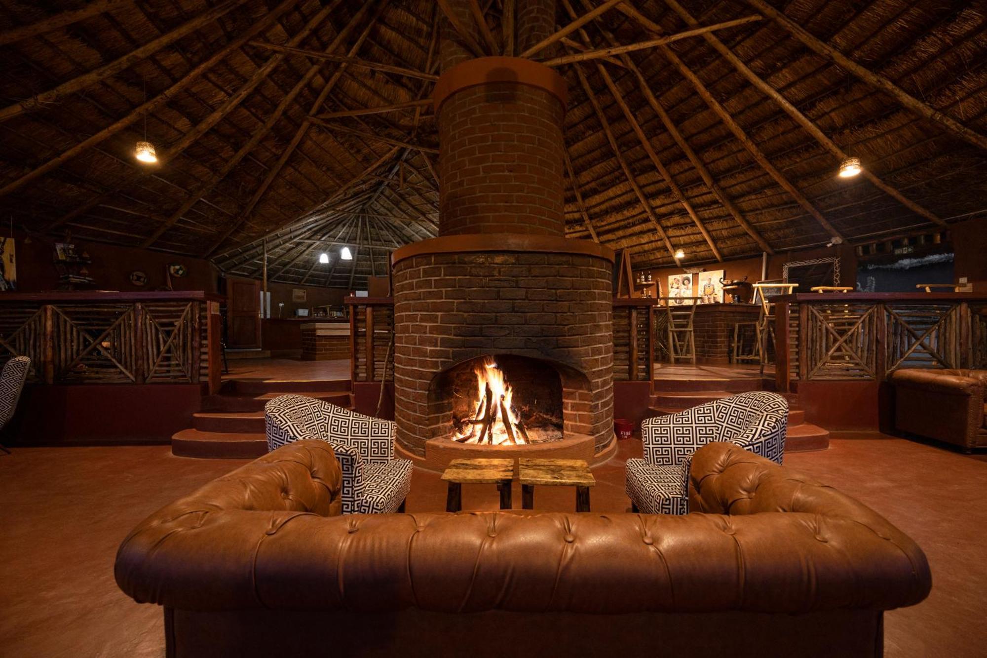Villa Africa Safari Maasai Boma Serengeti-Savanne Exterior foto